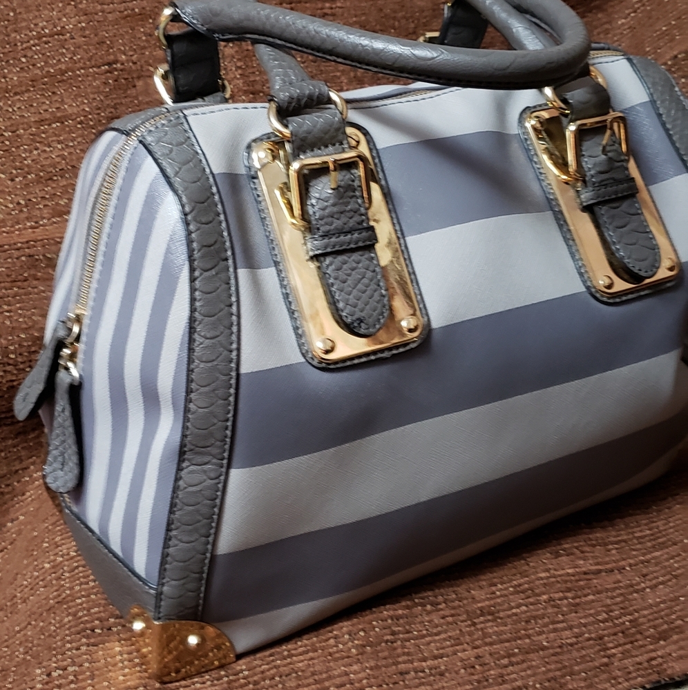 Aldo Grey stripe purse